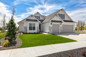 3,062sf New Home in Eagle, ID