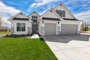 3,062sf New Home in Eagle, ID